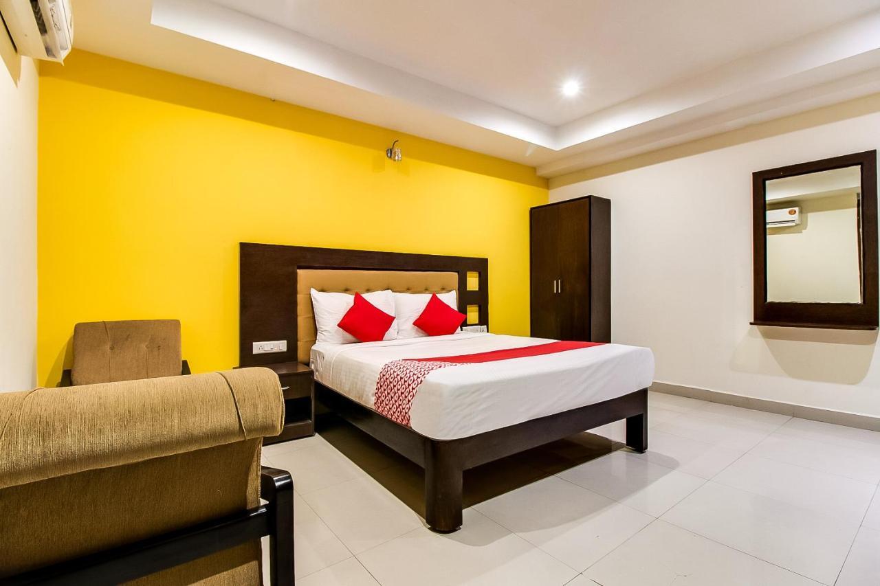 Oyo Flagship 9115 Hotel Udayee International Tirupati Exterior photo